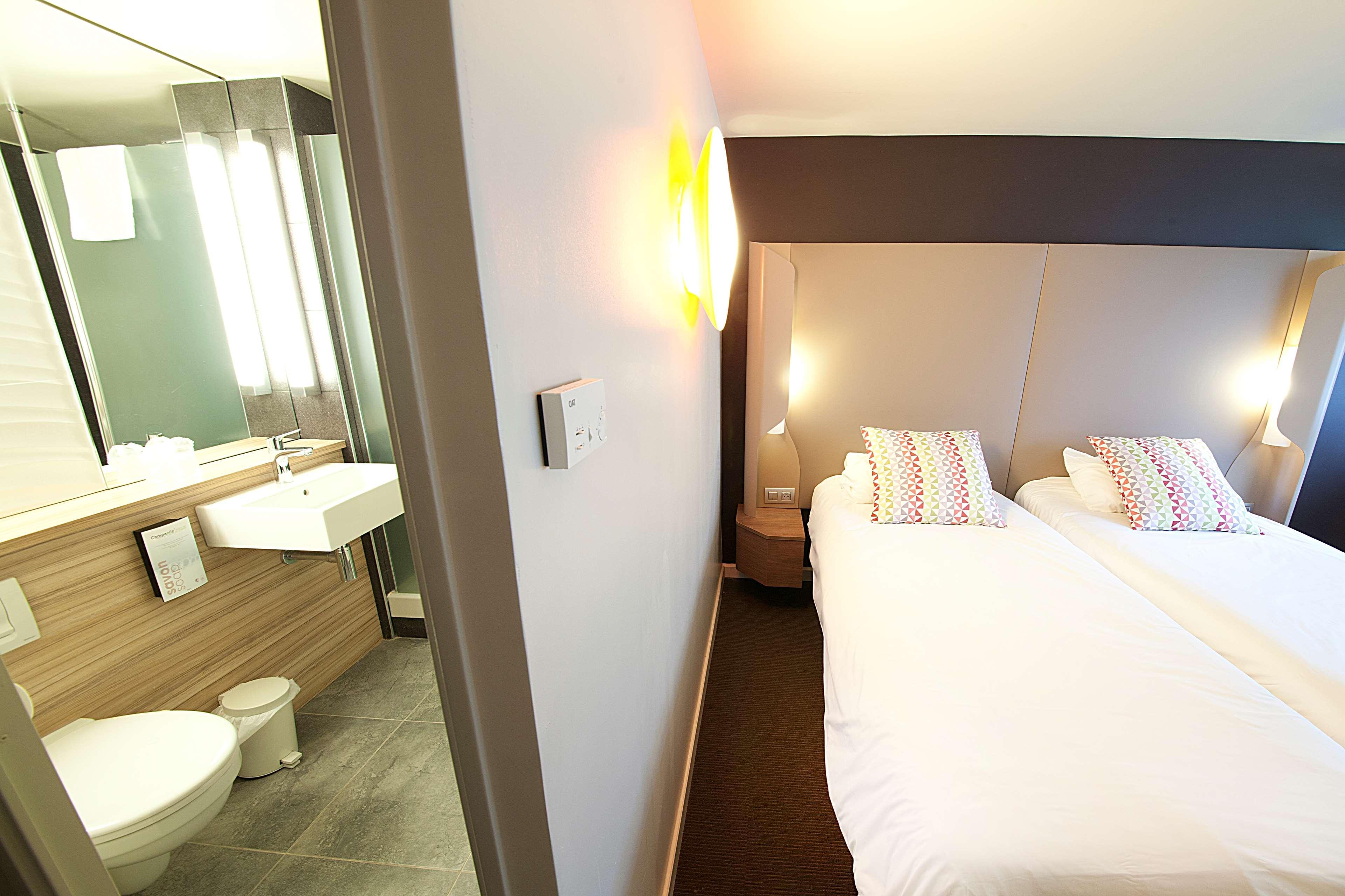 Campanile Clermont-Ferrand ~ Aubiere Hotell Exteriör bild